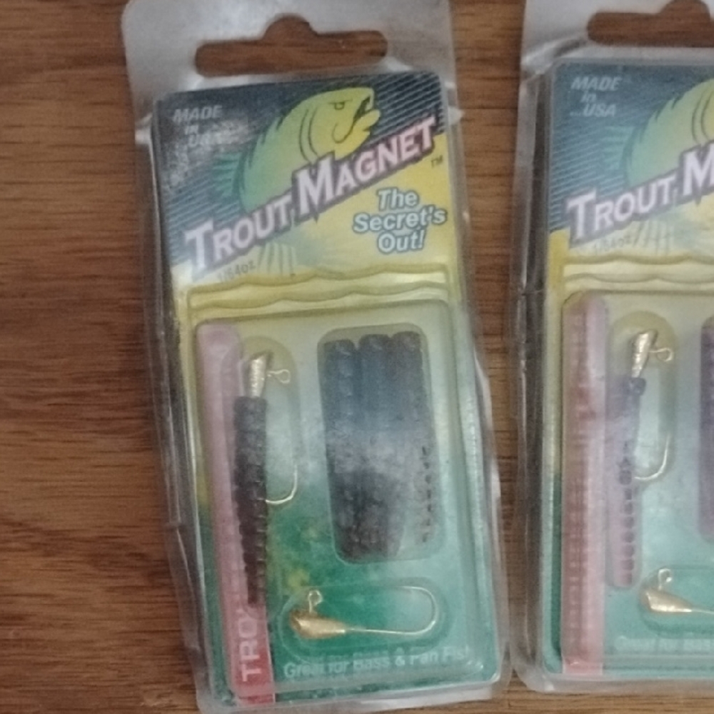 Fishing Lure 3 Pk Set - Pink, Purple and Black - Picture 2 of 5